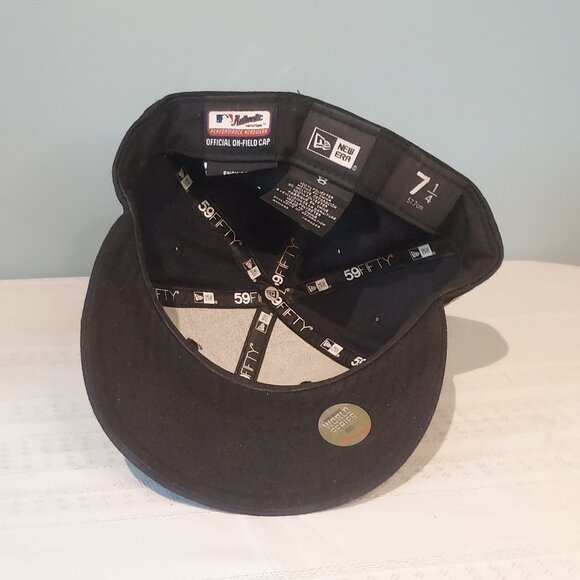 Black New Era Houston Astros Hat - Picture 5 of 5